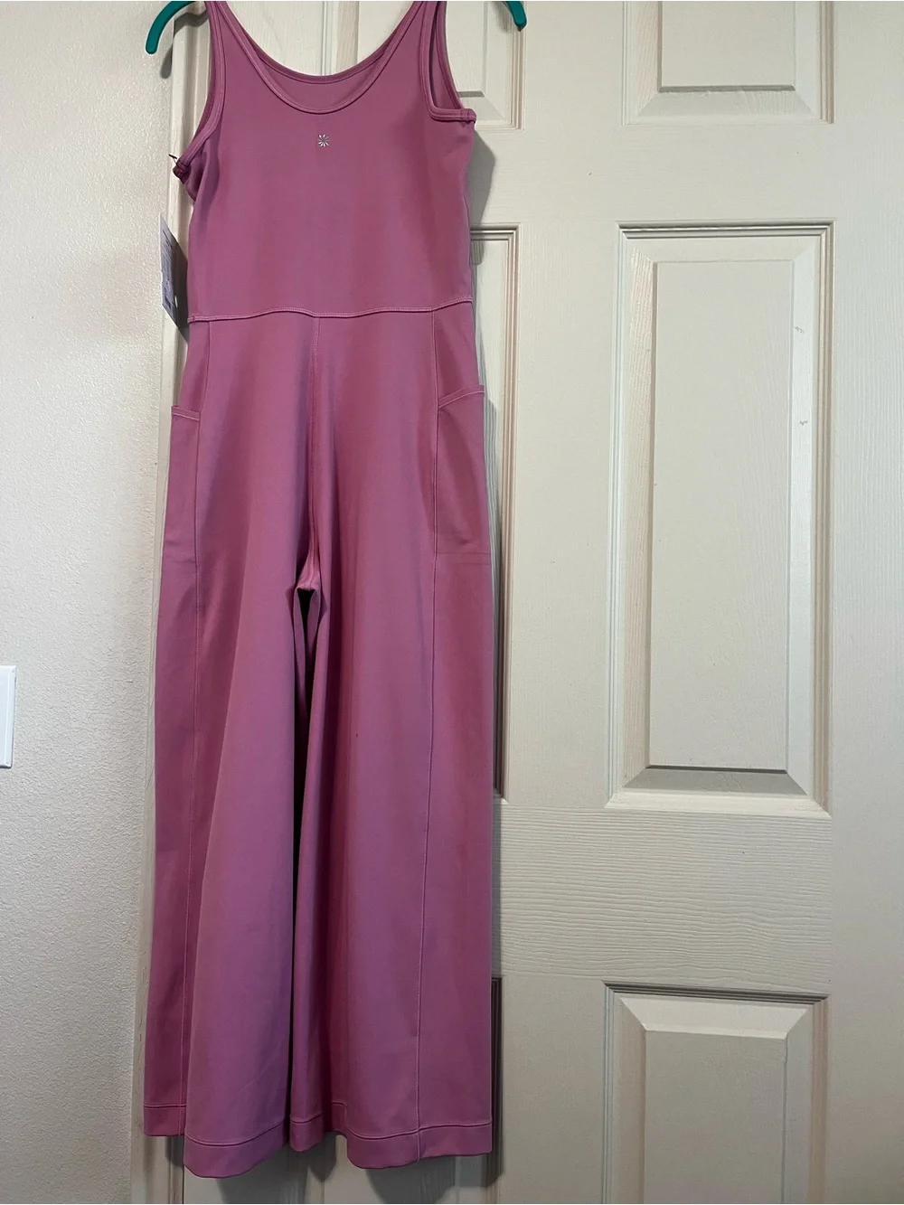 Athleta sleeveless pull